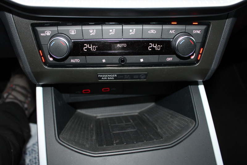 Photo 15 de l'offre de SEAT ARONA II MOVE TSI 110 CV GPS 3D CAMÃRA USB JA 16 I-COKPIT FULL LED PACK HIVER RÃGULATEUR à 16990€ chez Bougel transactions