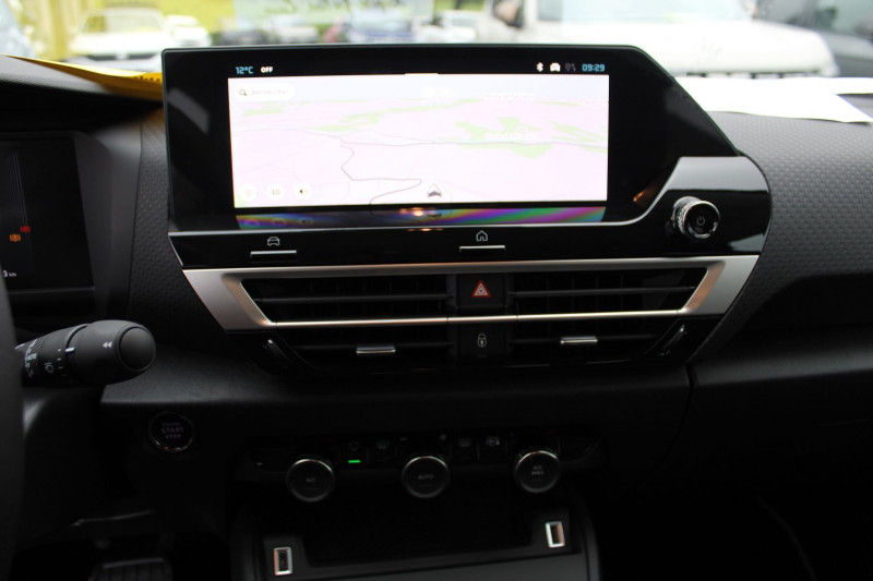 Photo 12 de l'offre de CITROEN C4 PHASE 5 COLLECTION HYBRIDE 145 CV GPS 3D CAMÃRA JA 18 I-COKPIT FULL LED BOITE AUTO DCS-6 à 23990€ chez Bougel transactions