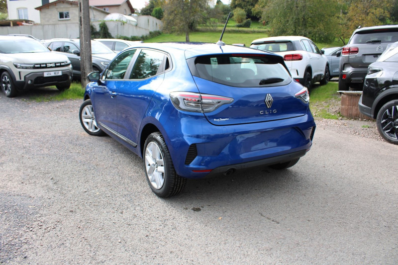 Photo 3 de l'offre de RENAULT CLIO VI EVOLUTION DIESEL BLUEDCI 100 CV BOITE 6V CAMÃRA USB GPS LINK BLUETOOTH FULL LEDS à 20900€ chez Bougel transactions
