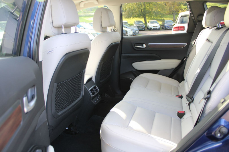 Photo 11 de l'offre de RENAULT KOLEOS II INTENSE 1L7 DCI 150 CV GPS 3D CAMÃRA I-COKPIT USB ATTELAGE TOIT PANO BOITE AUTO à 17990€ chez Bougel transactions