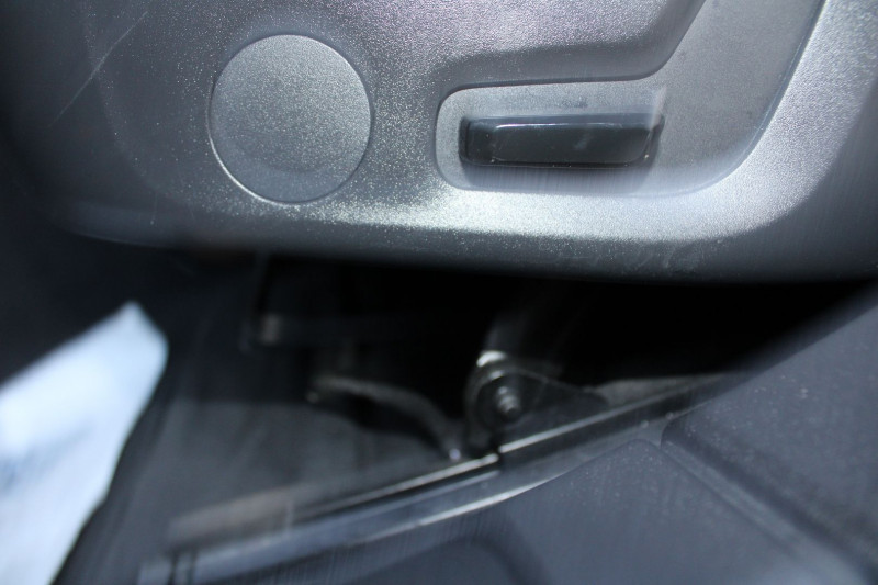 Photo 12 de l'offre de VOLVO V60 BUSINESS 2L D3 150 CV GPS 3D CAMÃRA RE USB I-COKPIT FULL LED ATTELAGE BOITE AUTO à 17500€ chez Bougel transactions