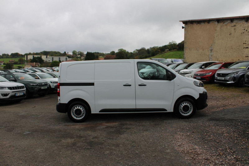 Photo 5 de l'offre de PEUGEOT EXPERT FG 1L5 BLUEHDI 120 DIESEL BOITE 6V GPS 3D USB RÃGULATEUR BLUETOOTH CAMÃRA DOUBLE à 26900€ chez Bougel transactions
