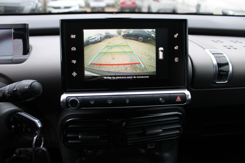 Photo 15 de l'offre de CITROEN C4 CACTUS RIP CURL 1L6 HDI 100 CV GPS 3D CAMÃRA USB JA 17 TOIT PANO BLUETOOTH RÃGULATEUR à 9990€ chez Bougel transactions