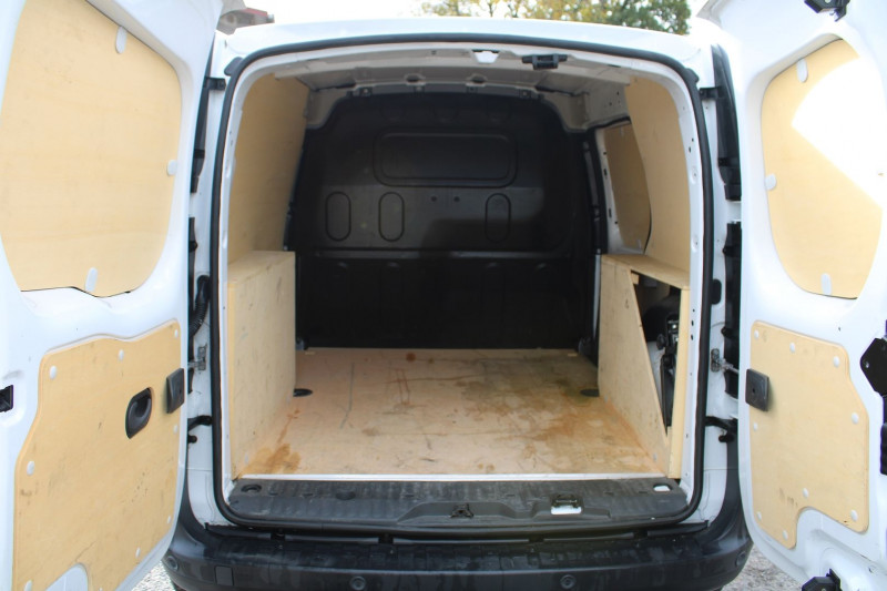 Photo 6 de l'offre de RENAULT KANGOO III AFFAIRE EXTRA 1L5 DCI "3 PLACES" GPS R-LINK CLIM USB RADAR BLUETOOTH RÃGULATEUR à 12990€ chez Bougel transactions