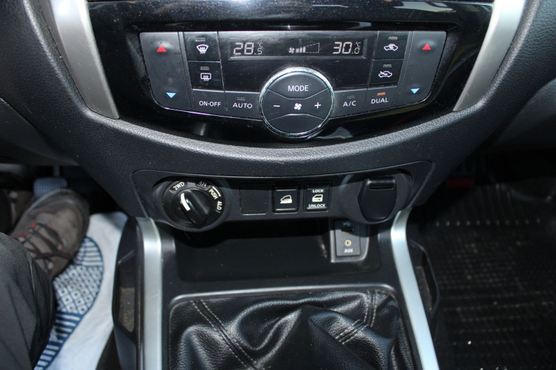 Photo 19 de l'offre de NISSAN NAVARA 2L3 DCI 190 CV DIESEL 4X4 PICK UP CAMÃRA 360 GPS USB FULL LEDS CUIR ABS ATTELAGE à 25900€ chez Bougel transactions
