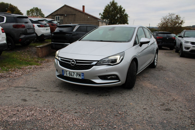 Photo 4 de l'offre de OPEL ASTRA III 1L6 CDTI 110 CV EDITION BOITE 6V DIESEL GPS USB MÃDIA LEDS RÃGULATEUR BLUETOOTH à 10500€ chez Bougel transactions