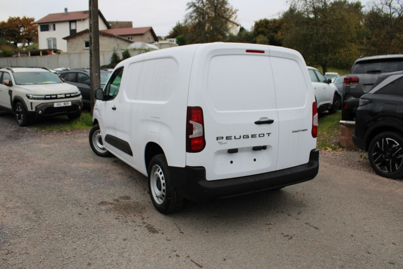 Photo 3 de l'offre de PEUGEOT PARTNER 5 HDI 130 CV AFFAIRE GPS CAMÃRA AUDIO USB FULL LED BOITE AUTO EAT-8 TVA=20750 E HT à 24900€ chez Bougel transactions