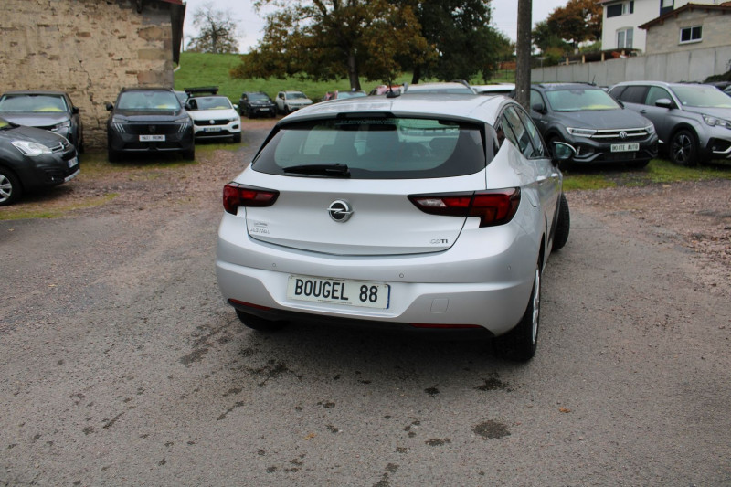 Photo 2 de l'offre de OPEL ASTRA III 1L6 CDTI 110 CV EDITION BOITE 6V DIESEL GPS USB MÃDIA LEDS RÃGULATEUR BLUETOOTH à 10500€ chez Bougel transactions