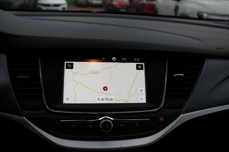 Photo 14 de l'offre de OPEL ASTRA III 1L6 CDTI 110 CV EDITION BOITE 6V DIESEL GPS USB MÃDIA LEDS RÃGULATEUR BLUETOOTH à 10500€ chez Bougel transactions