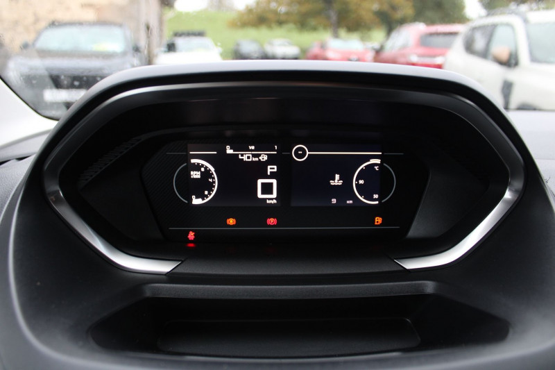 Photo 15 de l'offre de PEUGEOT PARTNER 5 HDI 130 CV AFFAIRE GPS CAMÃRA AUDIO USB FULL LED BOITE AUTO EAT-8 TVA=20750 E HT à 24900€ chez Bougel transactions