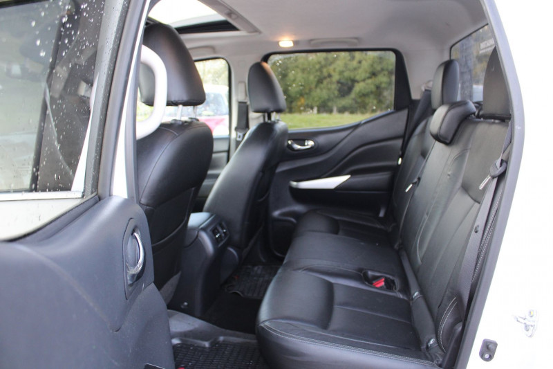 Photo 10 de l'offre de NISSAN NAVARA 2L3 DCI 190 CV DIESEL 4X4 PICK UP CAMÃRA 360 GPS USB FULL LEDS CUIR ABS ATTELAGE à 25900€ chez Bougel transactions