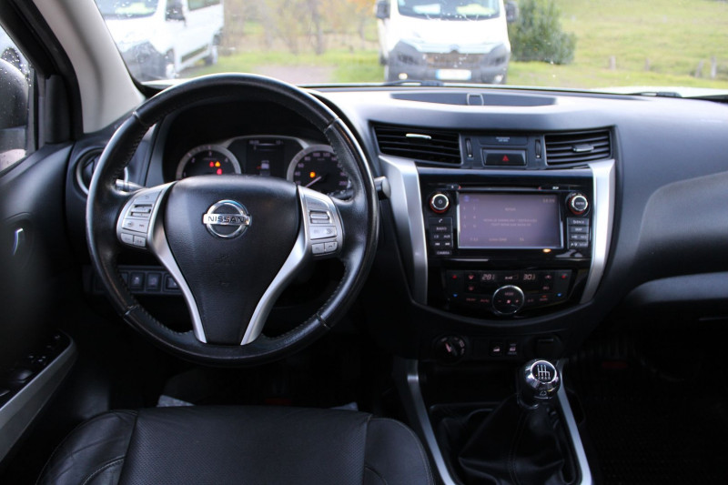 Photo 11 de l'offre de NISSAN NAVARA 2L3 DCI 190 CV DIESEL 4X4 PICK UP CAMÃRA 360 GPS USB FULL LEDS CUIR ABS ATTELAGE à 25900€ chez Bougel transactions