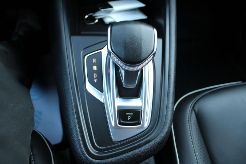 Photo 16 de l'offre de RENAULT CAPTUR 4 INTENSE TCE 130 BOITE AUTO EDC7 GPS USB CAMÃRA 360 CUIR ABS JA 17 FULL LEDS ESP à 16900€ chez Bougel transactions