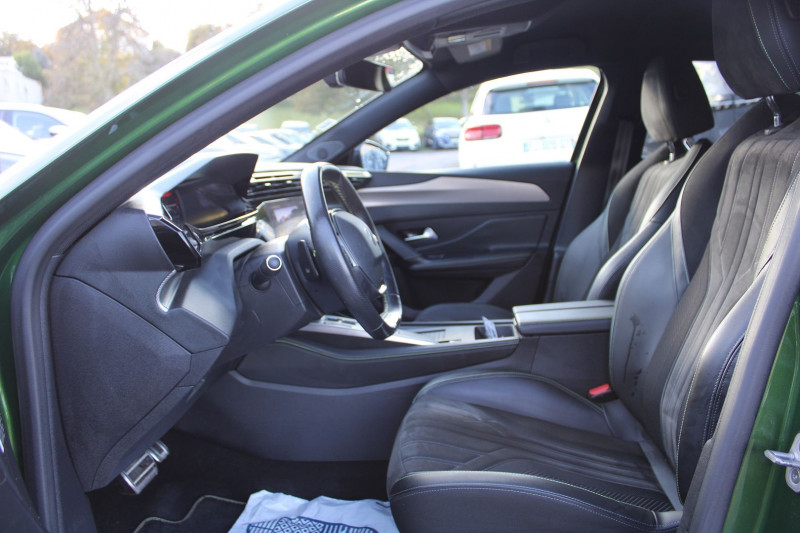 Photo 8 de l'offre de PEUGEOT 308 PHASE 4 BLUE HDI 130 CV GT CAMÃRA GPS 3D RE USB JA 18 I-COKPIT FULL LED BOITE AUTO EAT-8 à 23500€ chez Bougel transactions