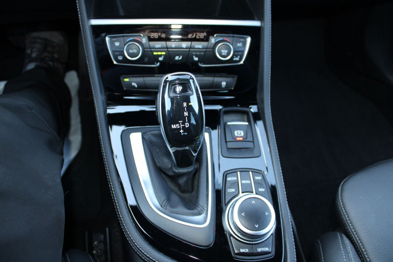 Photo 16 de l'offre de BMW SERIE 2 ACTIVETOURER 136 218IA SPORT BOITE AUTO DKG-7 CAMÃRA FULL LEDS GRAND GPS 3D USB PACK M' JA 1 à 19900€ chez Bougel transactions