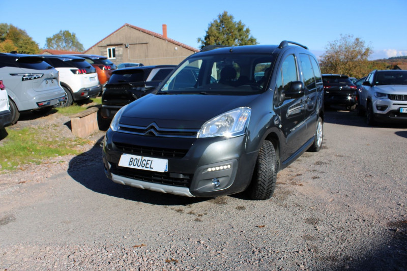 Photo 4 de l'offre de CITROEN BERLINGO III MULTISPACE 1L6 HDI 100 CV FEEL ABS RÃGULATEUR CLIMAT LEDS HIFI LASER  5 PLACES à 10990€ chez Bougel transactions