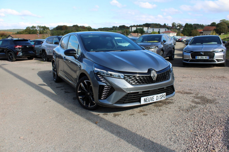 Photo Renault CLIO VI TECHNO TCE 90 CV GPS 3D CAMÃRA USB JA 16 I-COKPIT FULL LED BLUETOOTH RÃGULATEUR Essence GRIS SCHISTE en vente chez Bougel transactions Renault CLIO VI TECHNO TCE 90 CV GPS 3D CAMÃRA USB JA 16 I-COKPIT FULL LED BLUETOOTH RÃGULATEUR Essence GRIS SCHISTE Occasion à vendre