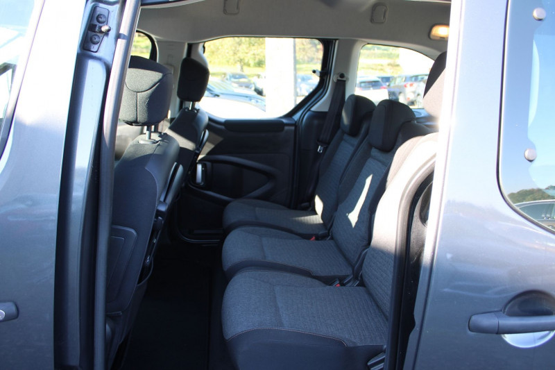 Photo 8 de l'offre de CITROEN BERLINGO III MULTISPACE 1L6 HDI 100 CV FEEL ABS RÃGULATEUR CLIMAT LEDS HIFI LASER  5 PLACES à 10990€ chez Bougel transactions