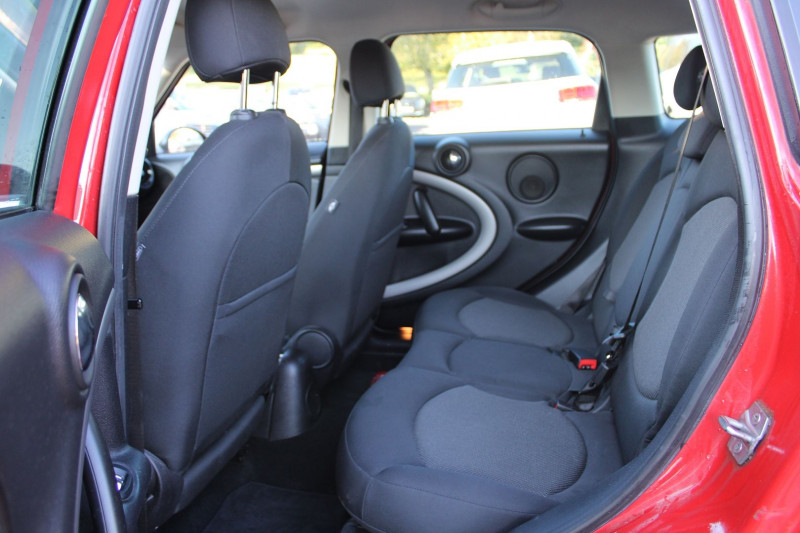 Photo 9 de l'offre de MINI CLUBMAN ONE DIESEL 90 CV CLIM AUDIO MP3 JA 16 REBLUETOOTH RADAR MÃTAL 5 PORTES BOITE 6 à 12500€ chez Bougel transactions