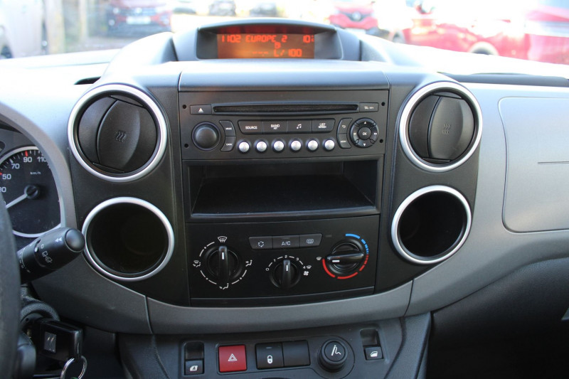 Photo 11 de l'offre de CITROEN BERLINGO III MULTISPACE 1L6 HDI 100 CV FEEL ABS RÃGULATEUR CLIMAT LEDS HIFI LASER  5 PLACES à 10990€ chez Bougel transactions