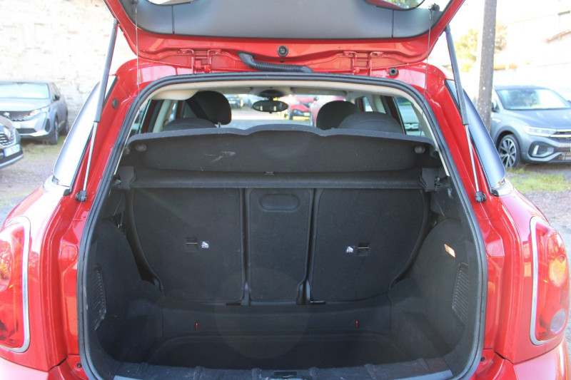 Photo 6 de l'offre de MINI CLUBMAN ONE DIESEL 90 CV CLIM AUDIO MP3 JA 16 REBLUETOOTH RADAR MÃTAL 5 PORTES BOITE 6 à 12500€ chez Bougel transactions