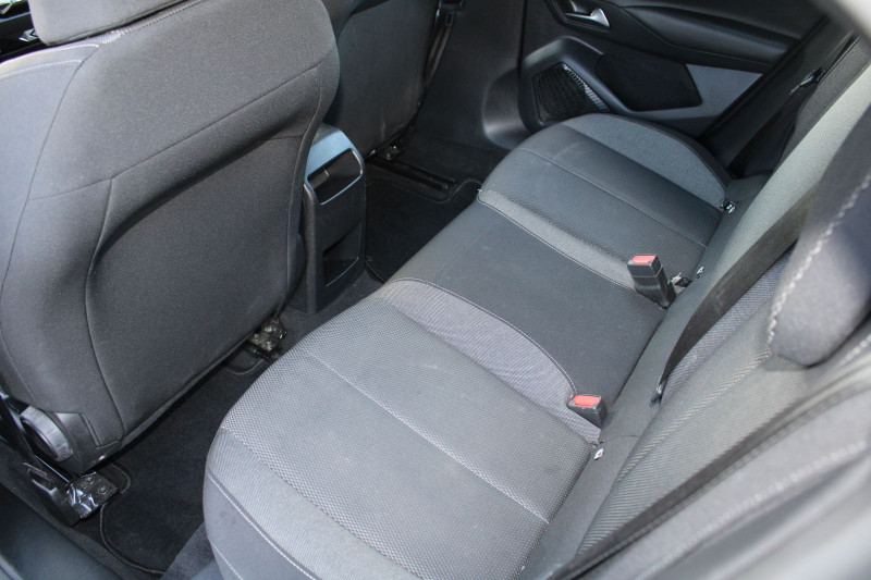 Photo 7 de l'offre de DS DS 4 CROSSBACK III BLUE HDI 130 CV BASTILLE GPS CARPLAY I-COKPIT RE JA 17 FULL LED BOITE AUTO EAT-8 à 22900€ chez Bougel transactions