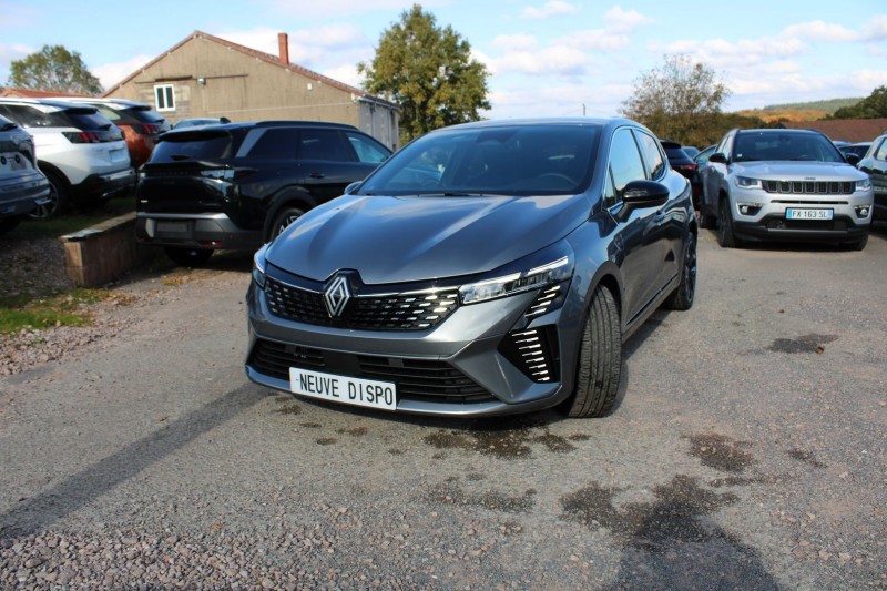 Photo 4 de l'offre de RENAULT CLIO VI TECHNO TCE 90 CV GPS 3D CAMÃRA USB JA 16 I-COKPIT FULL LED BLUETOOTH RÃGULATEUR à 19990€ chez Bougel transactions