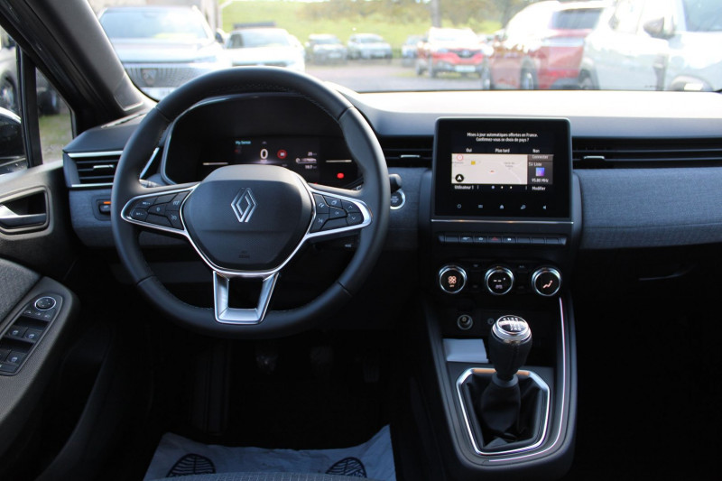 Photo 10 de l'offre de RENAULT CLIO VI TECHNO TCE 90 CV GPS 3D CAMÃRA USB JA 16 I-COKPIT FULL LED BLUETOOTH RÃGULATEUR à 19990€ chez Bougel transactions