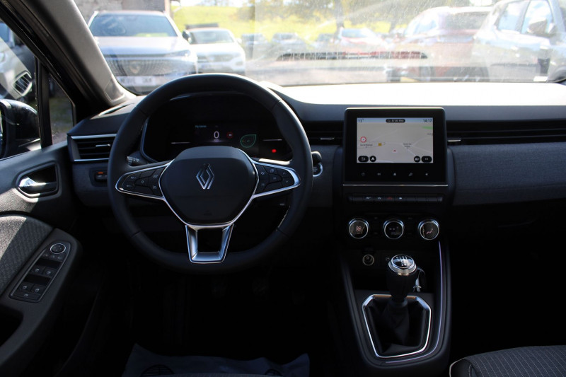 Photo 10 de l'offre de RENAULT CLIO VI TECHNO TCE 90 CV GPS 3D CAMÃRA USB JA 16 I-COKPIT FULL LED BLUETOOTH RÃGULATEUR à 19990€ chez Bougel transactions