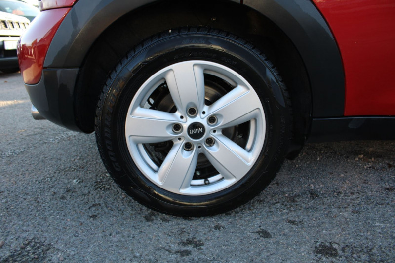 Photo 7 de l'offre de MINI CLUBMAN ONE DIESEL 90 CV CLIM AUDIO MP3 JA 16 REBLUETOOTH RADAR MÃTAL 5 PORTES BOITE 6 à 12500€ chez Bougel transactions