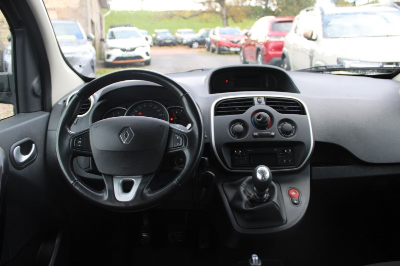 Photo 10 de l'offre de RENAULT KANGOO III 1L2 TCE 115 CV LIMITED FAMILY CLIM ABS RÃGULATEUR BLUETOOTH AUDIO MP3  BOITE 6V à 12500€ chez Bougel transactions