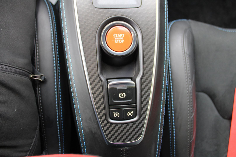 Photo 15 de l'offre de ALPINE A110 SPORT 1L8 TURBO 252 BOITE AUTO +PALETTE GPS CAMÃRA BACQUET FOCAL USB FULL LEDS à 58900€ chez Bougel transactions