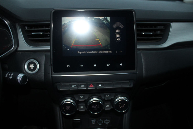 Photo 15 de l'offre de RENAULT CAPTUR 4 TCE 100 INTENSE BOITE 6V BICOLOR CUIR CAMÃRA GPS USB JANTES 17 CLIM AUTO LEDS à 16500€ chez Bougel transactions