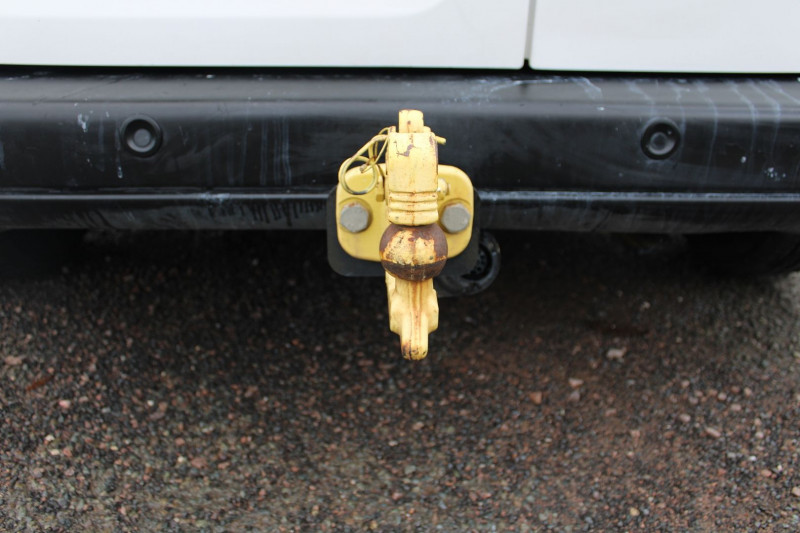 Photo 7 de l'offre de PEUGEOT PARTNER II 1L6 VTI 100 CV CONFORT PACK CD CLIM RÃGULATEUR BLUETOOTH ATTELAGE  3 PLACES à 6990€ chez Bougel transactions