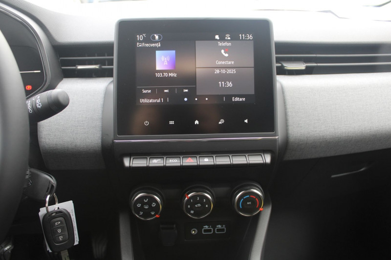 Photo 11 de l'offre de RENAULT CLIO VI EVOLUTION DIESEL BLUEDCI 100 CV BOITE 6V CAMÃRA USB GPS LINK BLUETOOTH FULL LEDS à 20900€ chez Bougel transactions