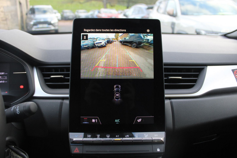 Photo 15 de l'offre de RENAULT CAPTUR 5 EVOLUTION TCE 1L TURBO BOITE 6V CAMÃRA GRAND ÃCRAN USB-C LINK CLIMAT ABS BICOLOR à 21500€ chez Bougel transactions
