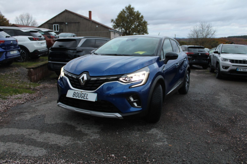 Photo 4 de l'offre de RENAULT CAPTUR 4 TCE 100 INTENSE BOITE 6V BICOLOR CUIR CAMÃRA GPS USB JANTES 17 CLIM AUTO LEDS à 16500€ chez Bougel transactions