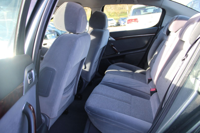 Photo 10 de l'offre de PEUGEOT 407 EXECUTIVE 2L HDI 140  CV CLIM REGULATEUR LIMITATEUR ...... à 8900€ chez Bougel transactions