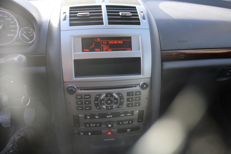 Photo 13 de l'offre de PEUGEOT 407 EXECUTIVE 2L HDI 140  CV CLIM REGULATEUR LIMITATEUR ...... à 8900€ chez Bougel transactions