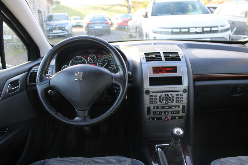 Photo 11 de l'offre de PEUGEOT 407 EXECUTIVE 2L HDI 140  CV CLIM REGULATEUR LIMITATEUR ...... à 8900€ chez Bougel transactions