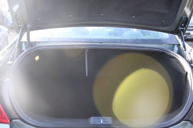 Photo 6 de l'offre de PEUGEOT 407 EXECUTIVE 2L HDI 140  CV CLIM REGULATEUR LIMITATEUR ...... à 8900€ chez Bougel transactions