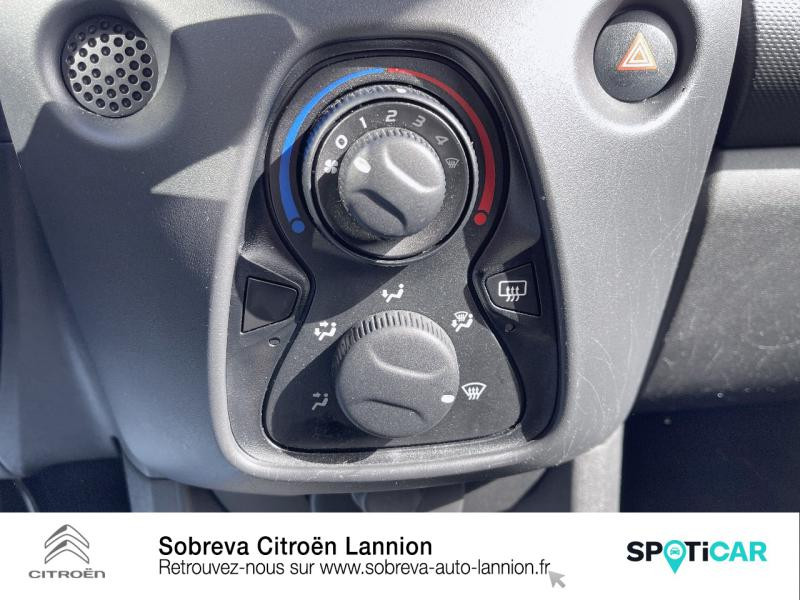 Photo 14 de l'offre de CITROEN C1 VTi 72 S&S Live 5p E6.d-TEMP à 9490€ chez Sobreva - Citroën Lannion