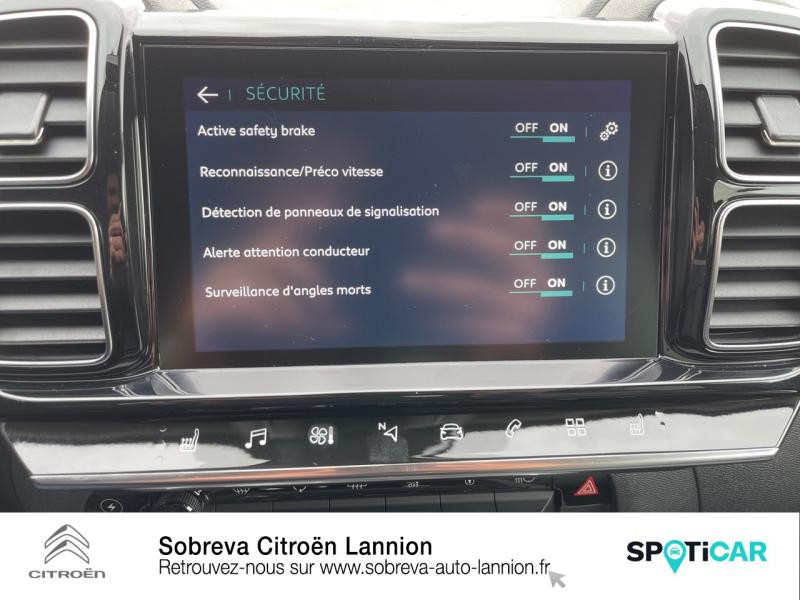 Photo 17 de l'offre de CITROEN C5 Aircross Hybrid 225ch Shine Pack e-EAT8 à 45490€ chez Sobreva - Citroën Lannion