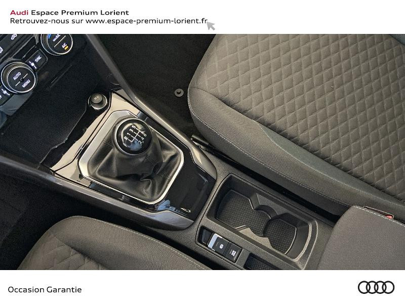 Photo 15 de l'offre de VOLKSWAGEN T-Roc 1.0 TSI 115ch IQ.Drive Euro6d-T à 21990€ chez Espace Premium – Audi Lorient