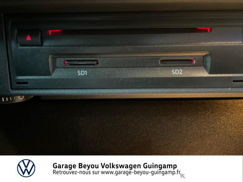 Photo 20 de l'offre de VOLKSWAGEN Golf 1.6 TDI 115ch FAP Confortline Business DSG7 Euro6d-T 5p à 18590€ chez Garage Beyou - Volkswagen Guingamp