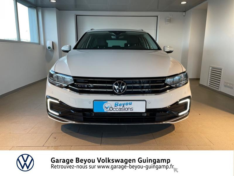 Photo 3 de l'offre de VOLKSWAGEN Passat SW 1.4 TSI 218ch Hybride Rechargeable GTE DSG6 8cv à 40990€ chez Garage Beyou - Volkswagen Guingamp