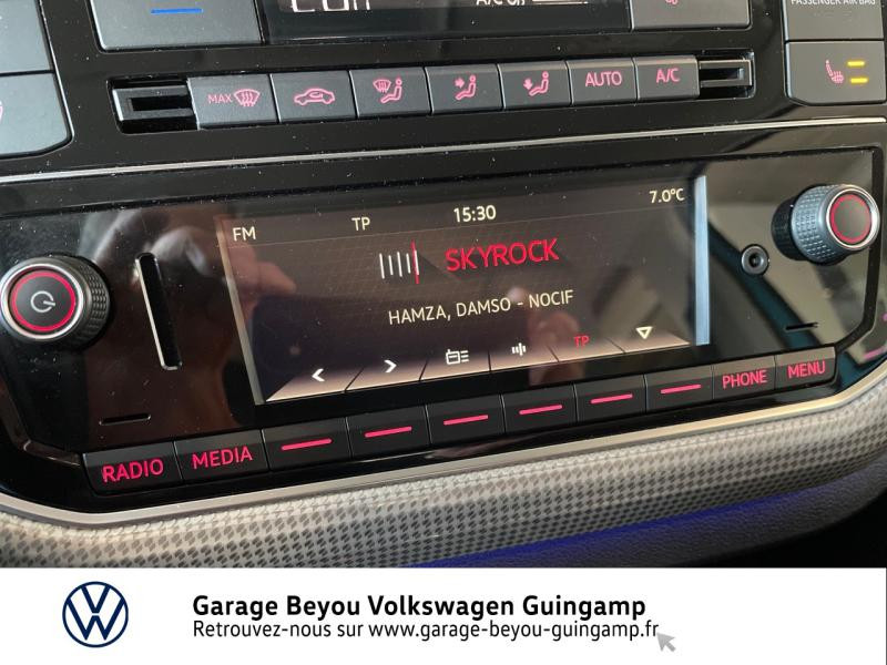 Photo 10 de l'offre de VOLKSWAGEN e-up! Electrique 82ch Euro6d-T à 12890€ chez Garage Beyou - Volkswagen Guingamp