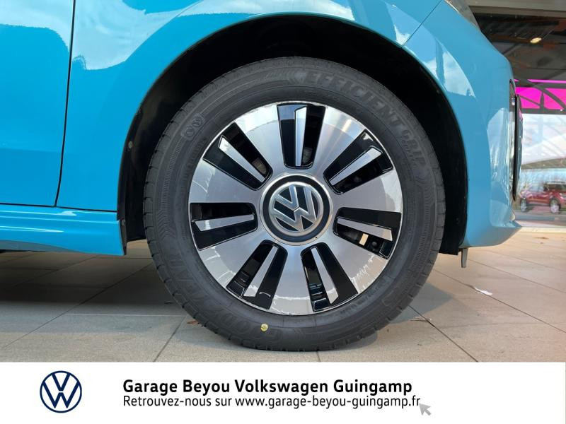 Photo 17 de l'offre de VOLKSWAGEN e-up! Electrique 82ch Euro6d-T à 12890€ chez Garage Beyou - Volkswagen Guingamp