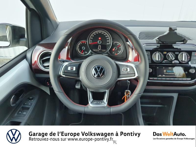 Photo 7 de l'offre de VOLKSWAGEN up! 1.0 115ch BlueMotion Technology GTI 5p à 17700€ chez Garage de L'Europe - Volkswagen Pontivy