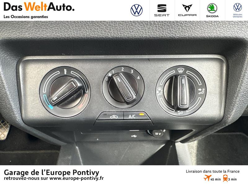 Photo 13 de l'offre de SKODA Fabia 1.0 MPI 60ch Business Euro6d-T 3cv à 11990€ chez Garage de L'Europe - Volkswagen Pontivy